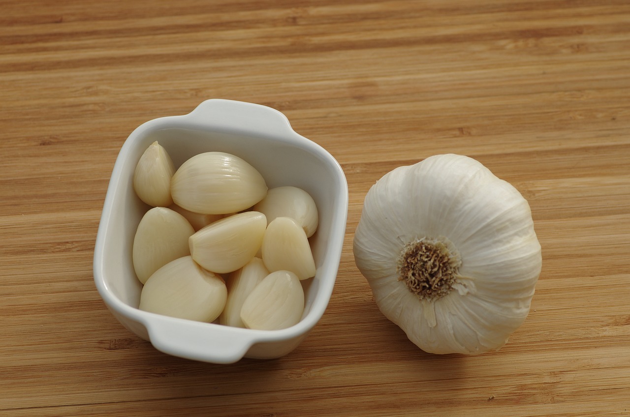 garlic at home