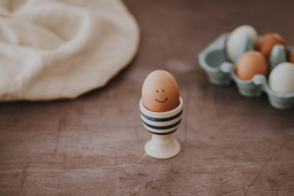 smiling egg
