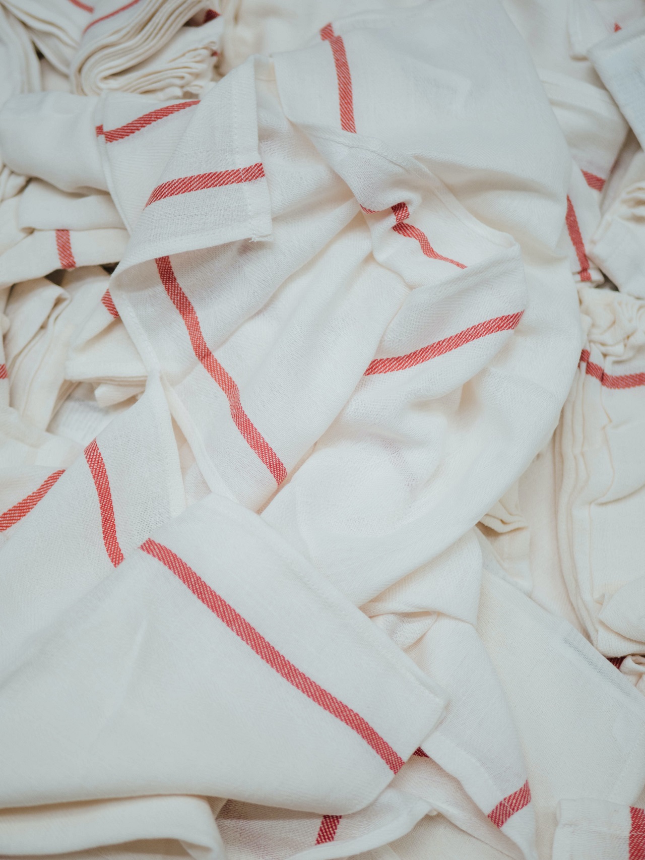rags rags red stripe