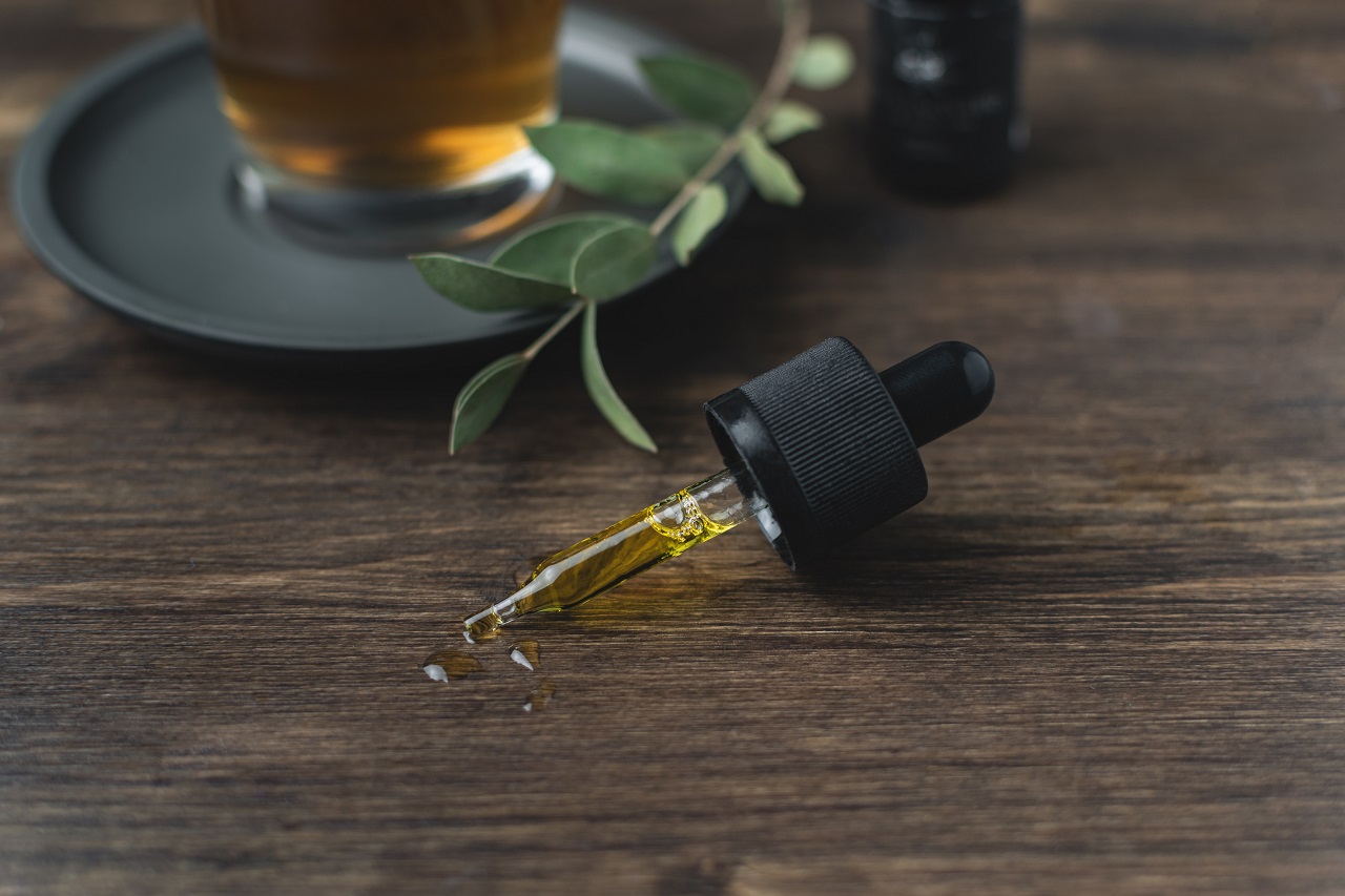 essential oil in dropper