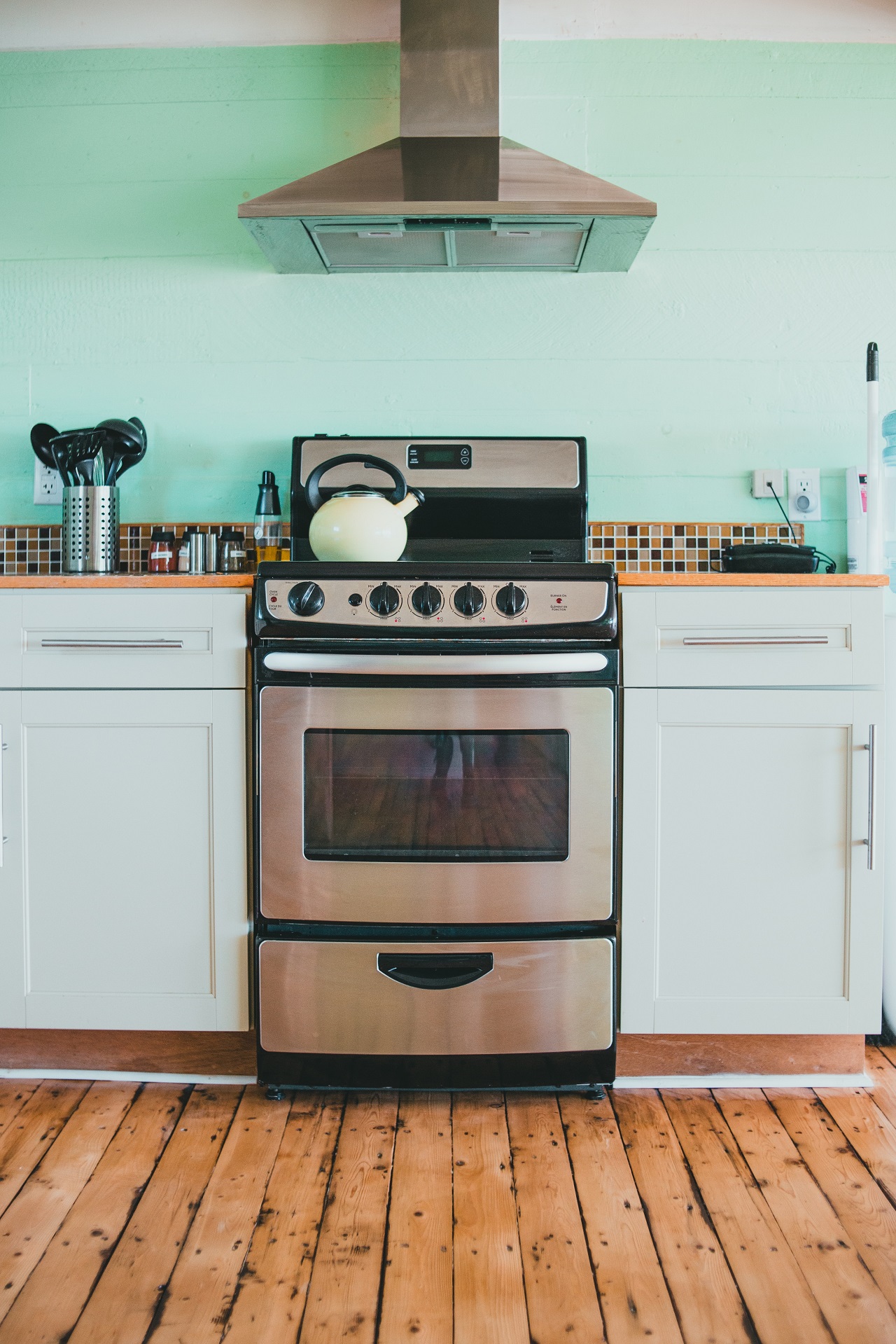 kitchen with vent kitchen vent