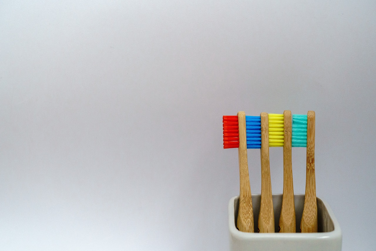 colored toothbrushes
