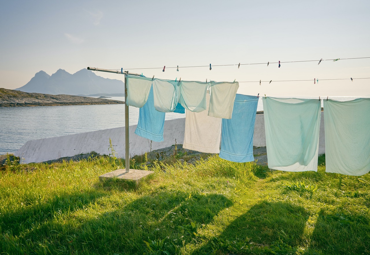 clothes hang drying