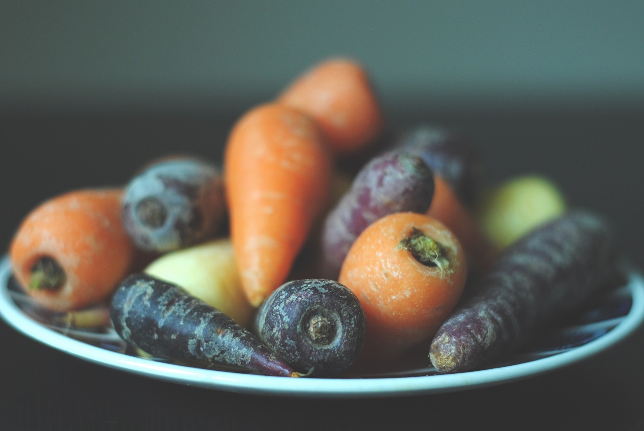 purple and orange carrots