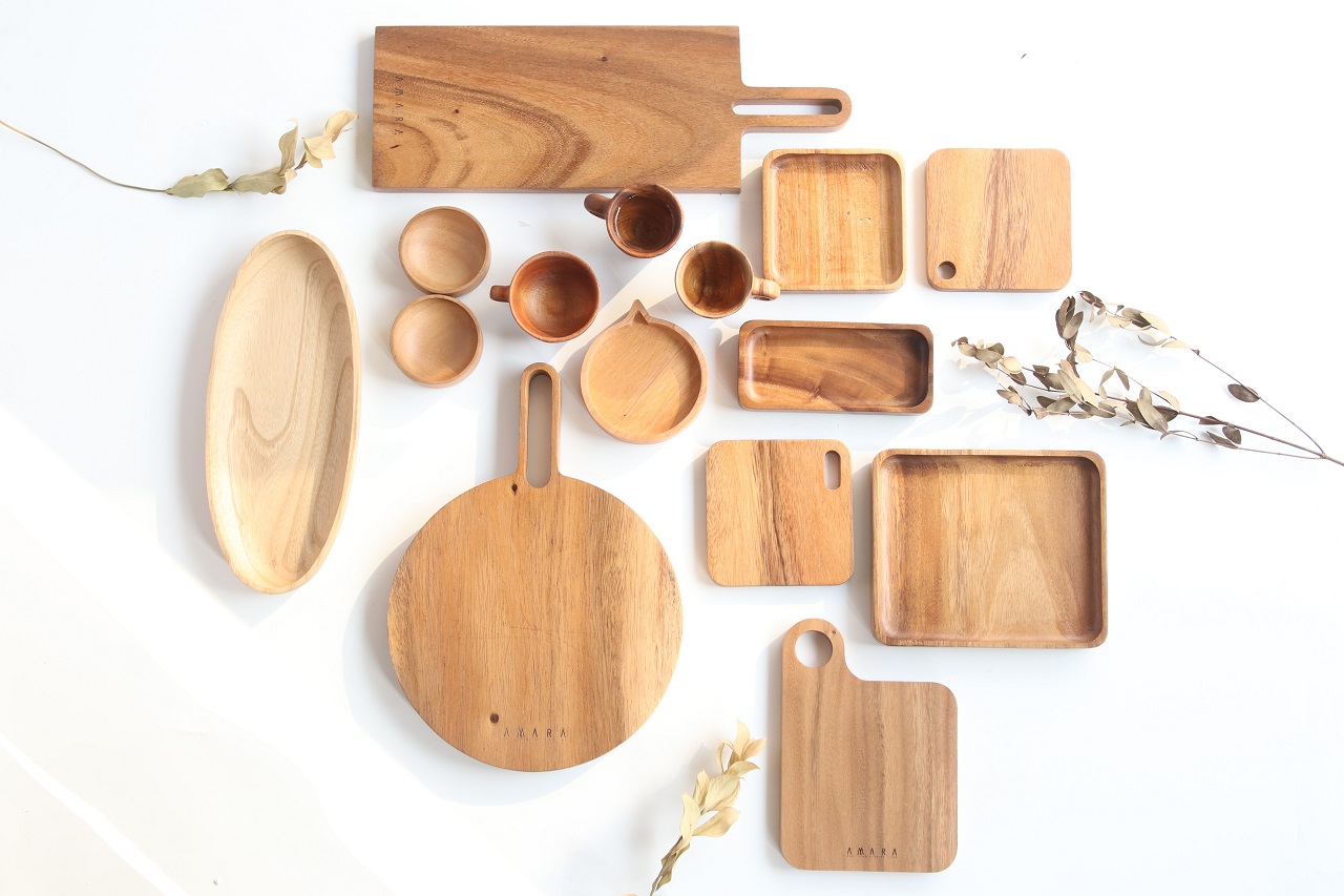 wood kitchen items