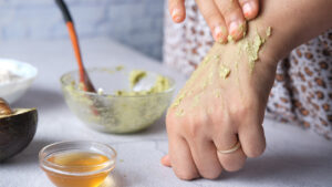 Make Your Own Natural Hand Moisturizer at Home