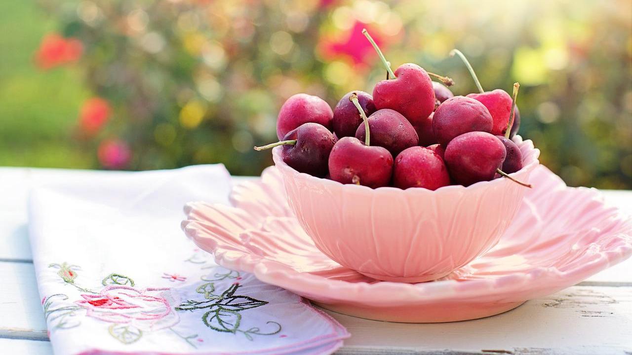 bowl of cherries