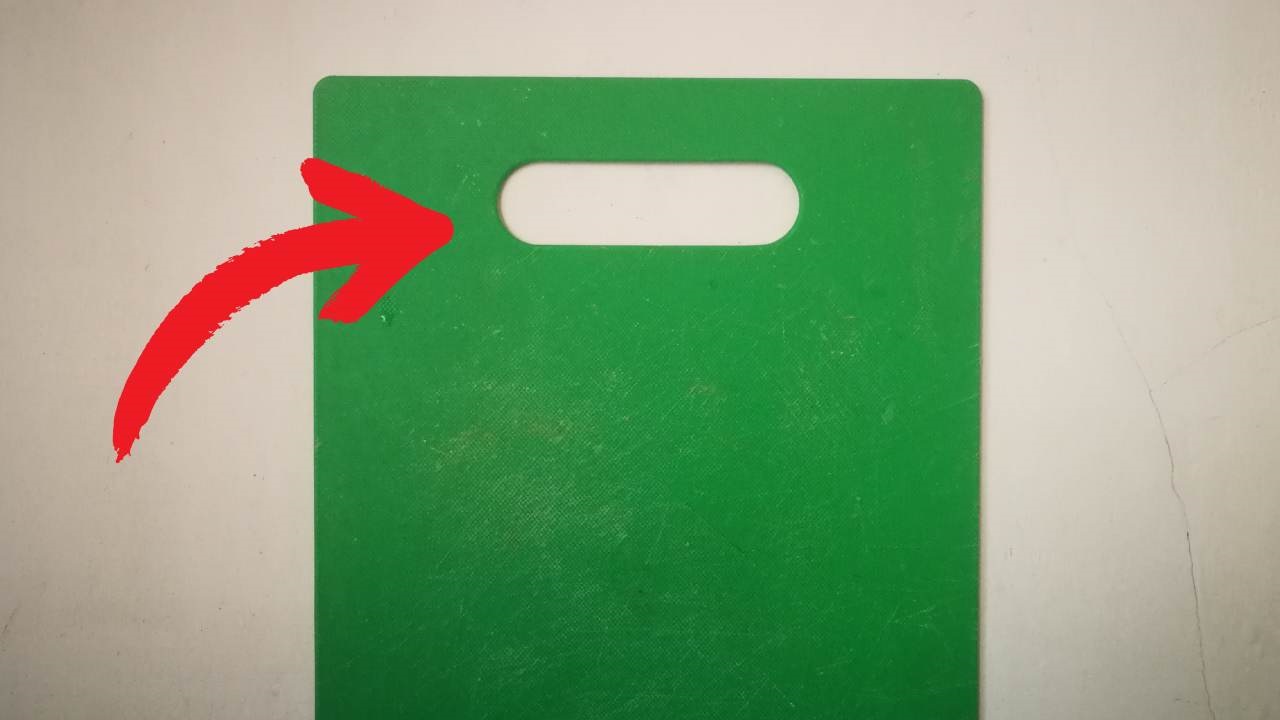 green cutting Board