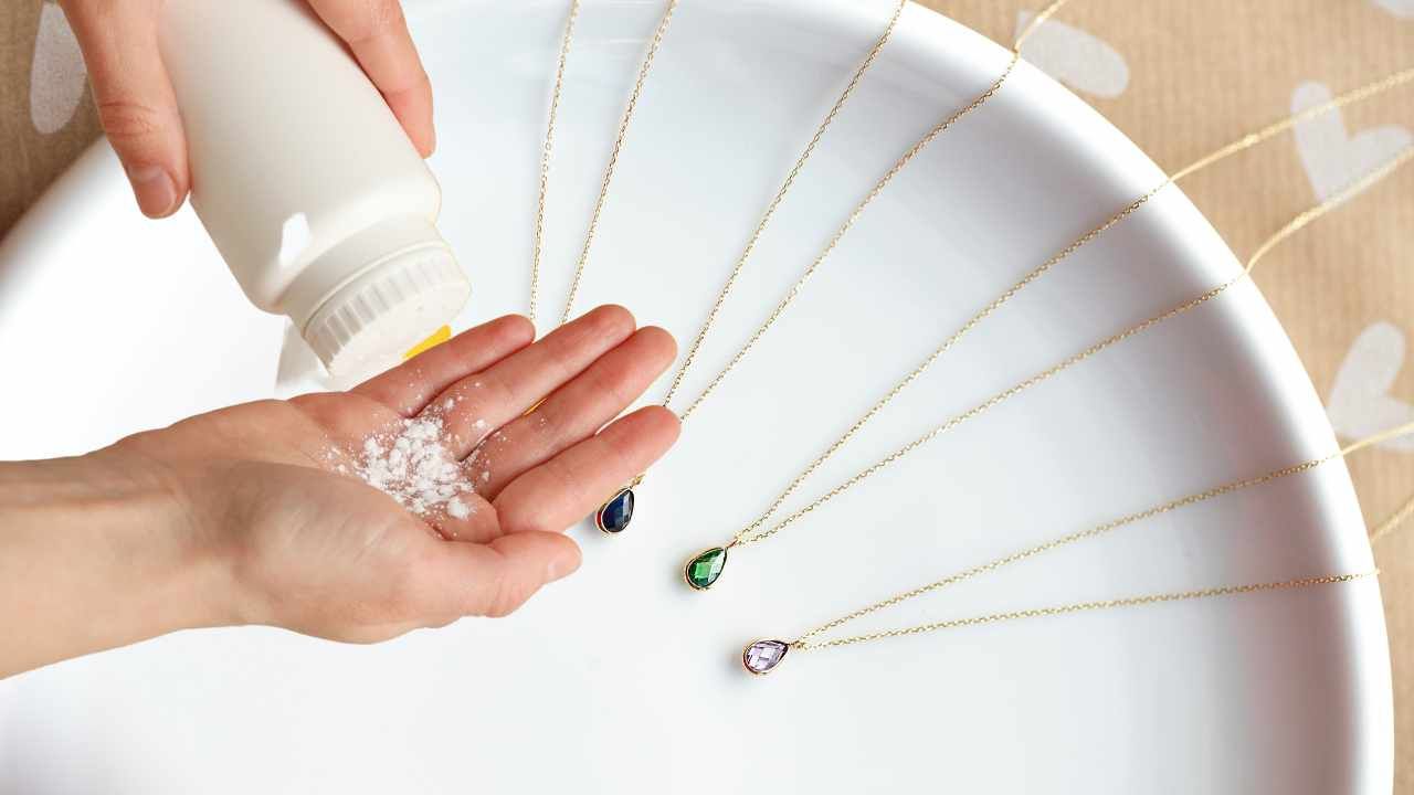 All you need to untangle knots is one ingredient: we'll tell you which one