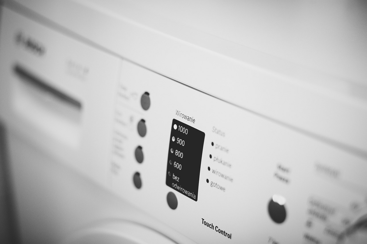 washing machine's operating side