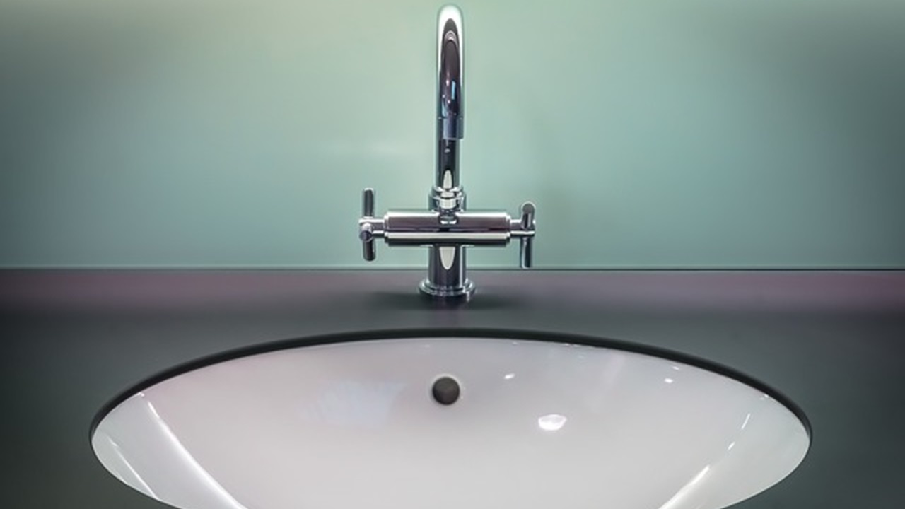 lemon can be used to tackle stains and limescale on bathroom fixtures