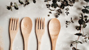 Use This Surprising Method: You Will Have Degreased and Clean Wooden Spoons