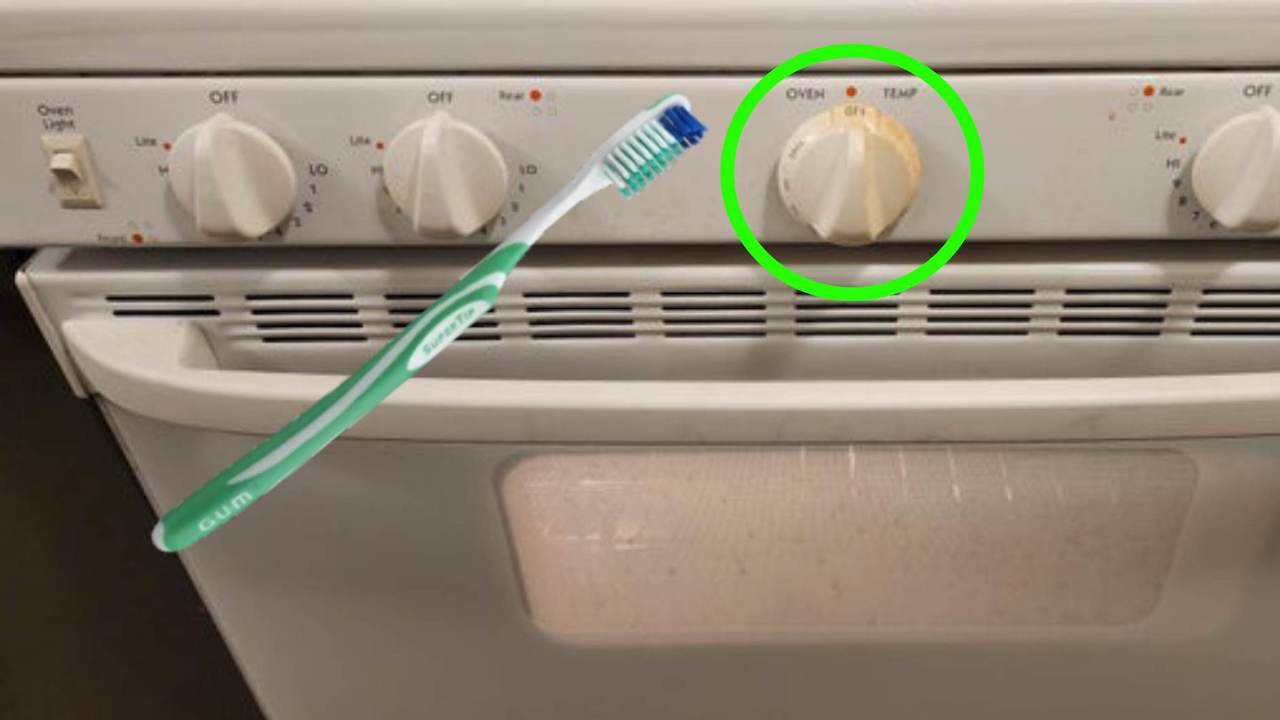 method for cleaning hob knobs