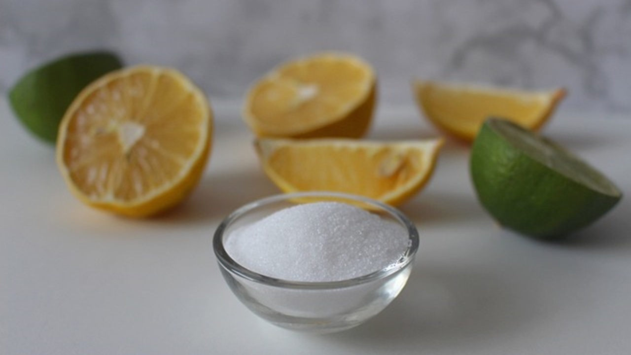 Citric acid is a powerful cleaning agent capable of effectively removing stains, dirt, and greasy residues.