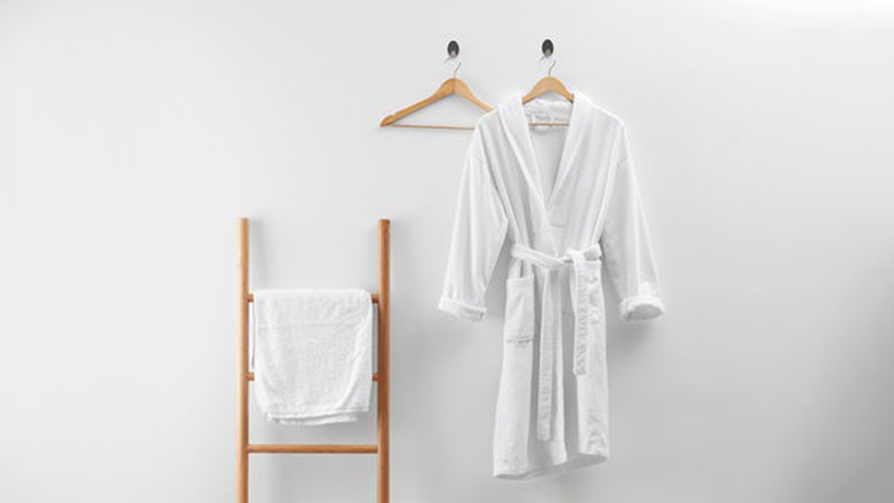 remove bad smell of bathrobe