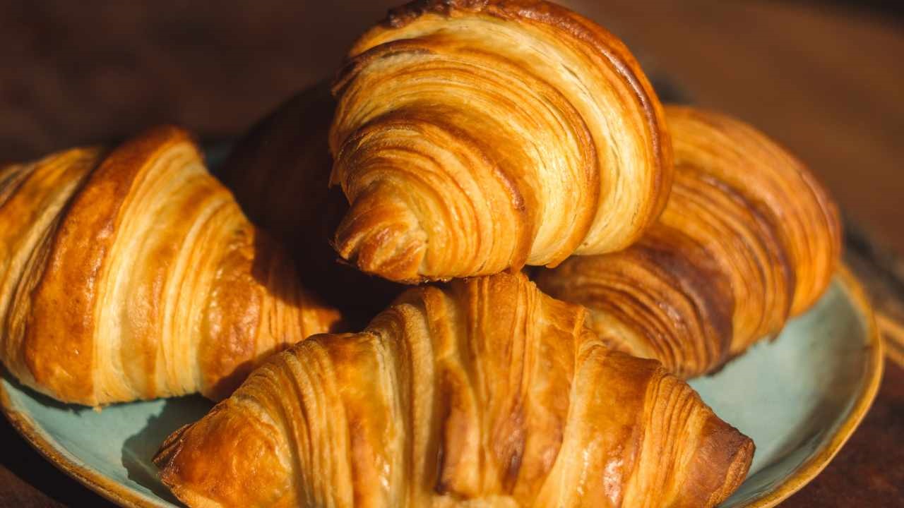 Follow the recipe to prepare delicious croissants