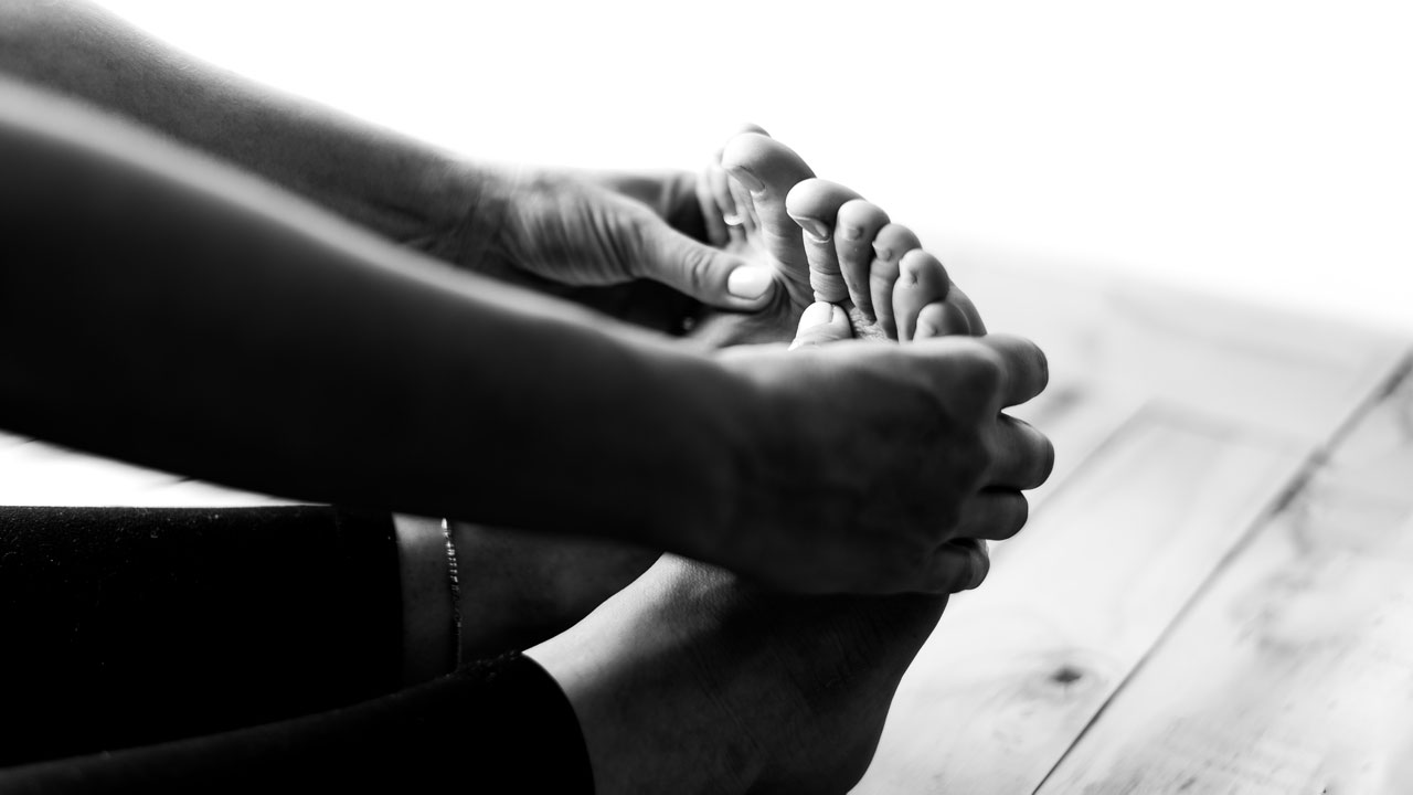 High cholesterol and feet, what is the connection?