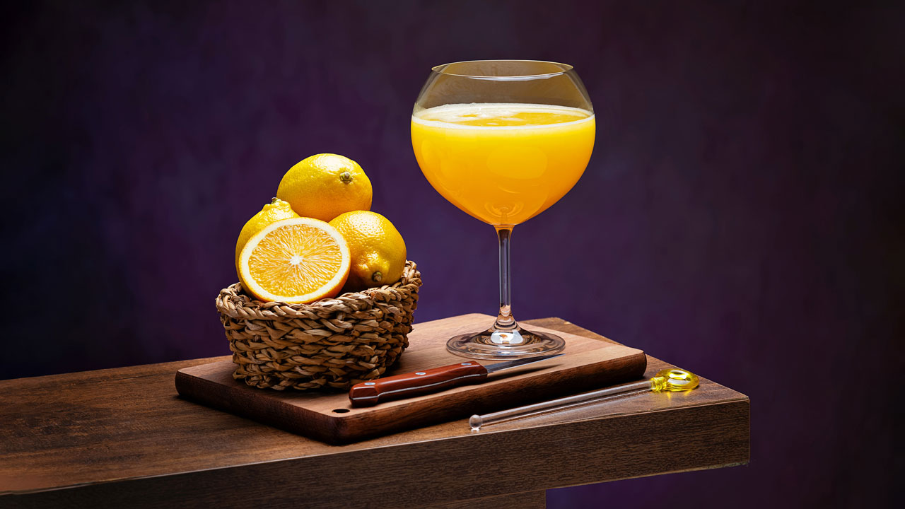 As soon as you discover the benefits of lemon slices near bed you will definitely want to try it!
