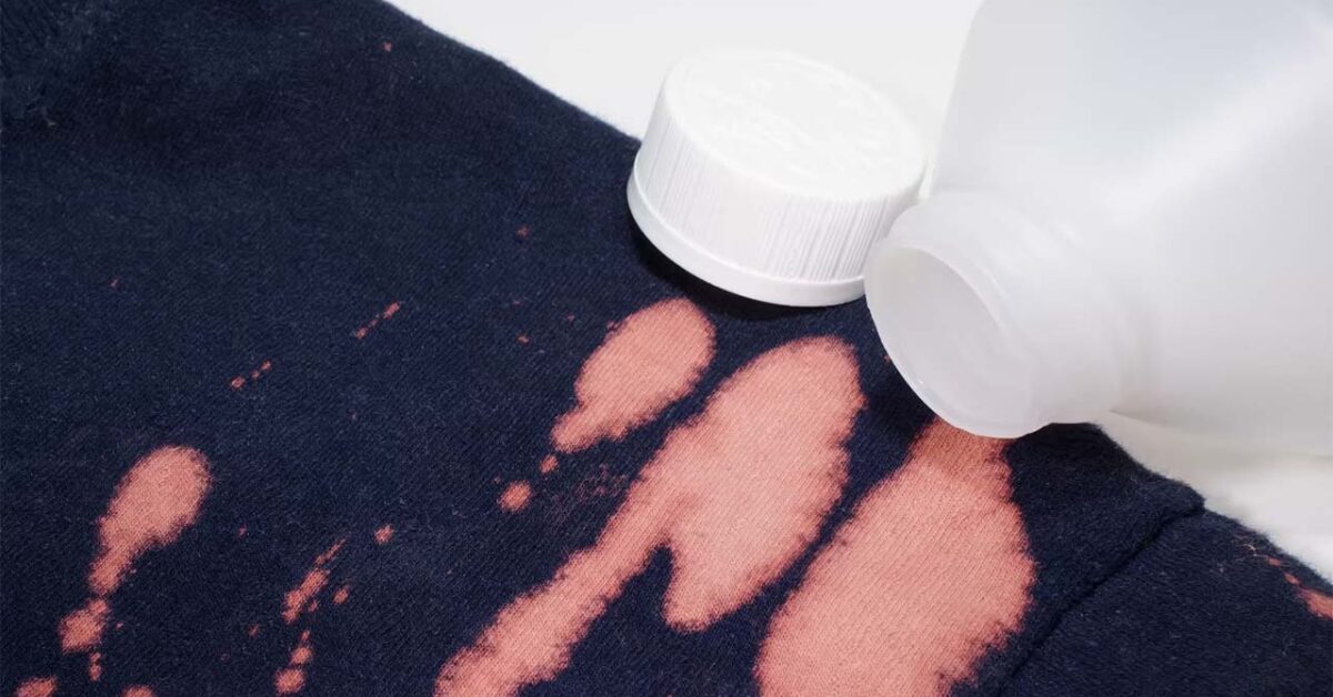 How to Remove Bleach Stains From Clothes Without a Washing Machine