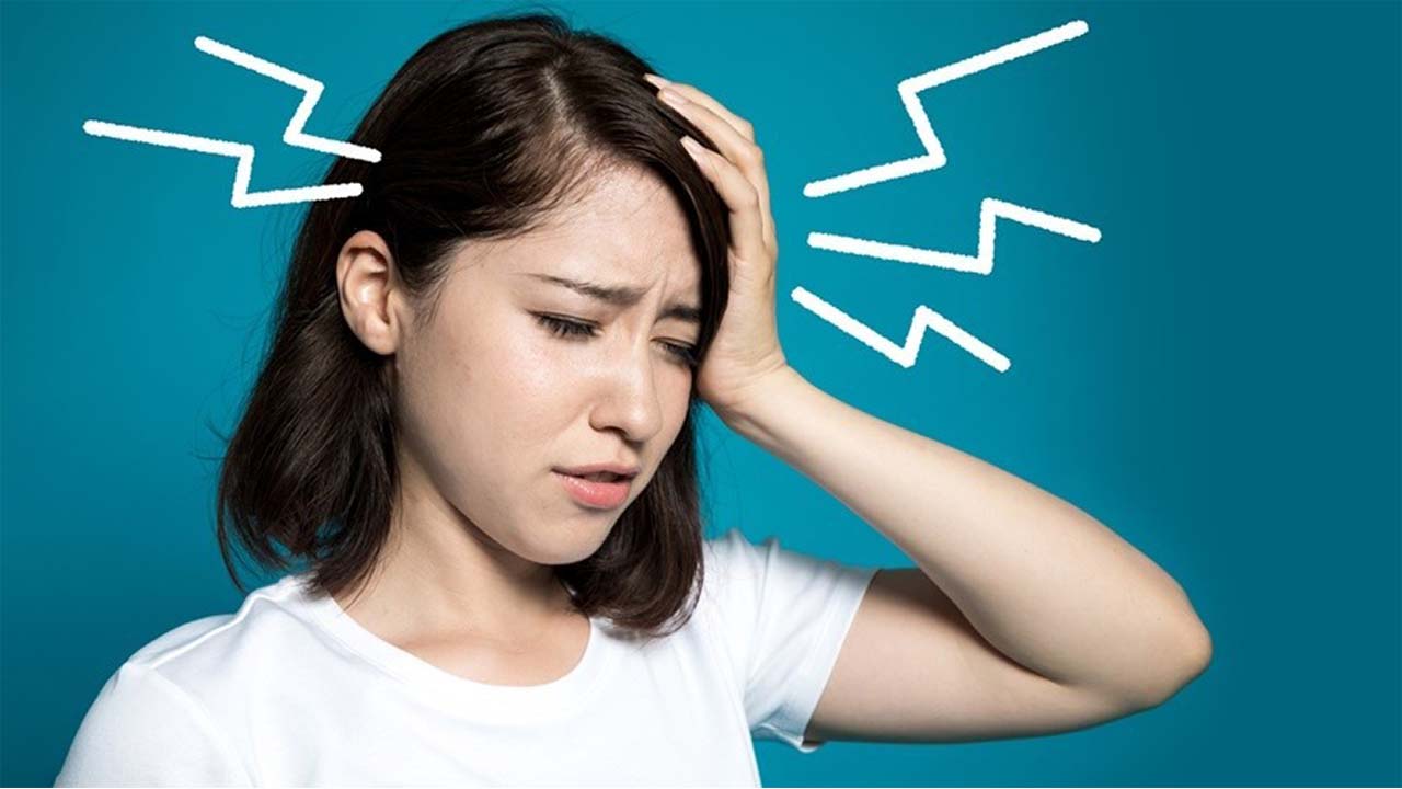 Recognizing the symptoms of headache is important: it can save our lives.