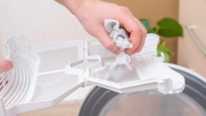 Does the Dryer Produce a Lot of Lint? The Reason and How You Can Reuse It