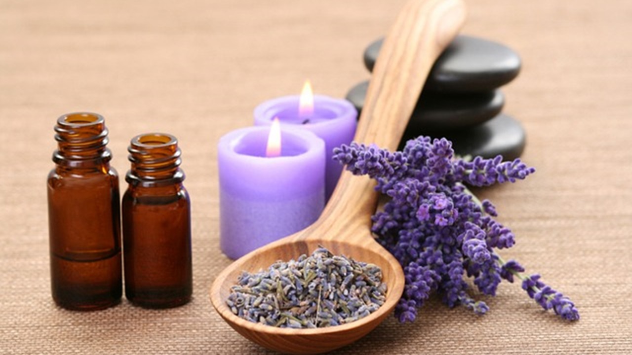 ingredients for making lavender essential oil: essential oil and dried lavender flowers