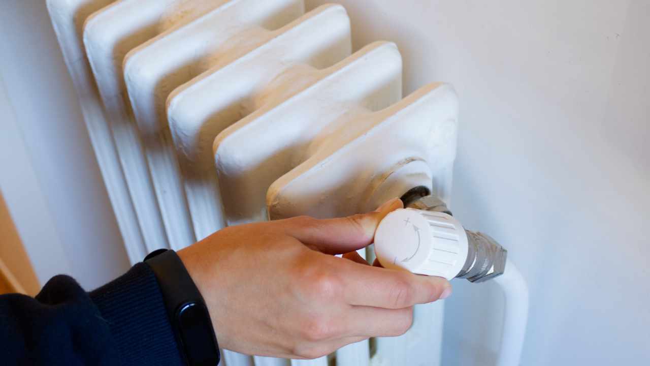 How to clean radiators using a trick and some useful advice