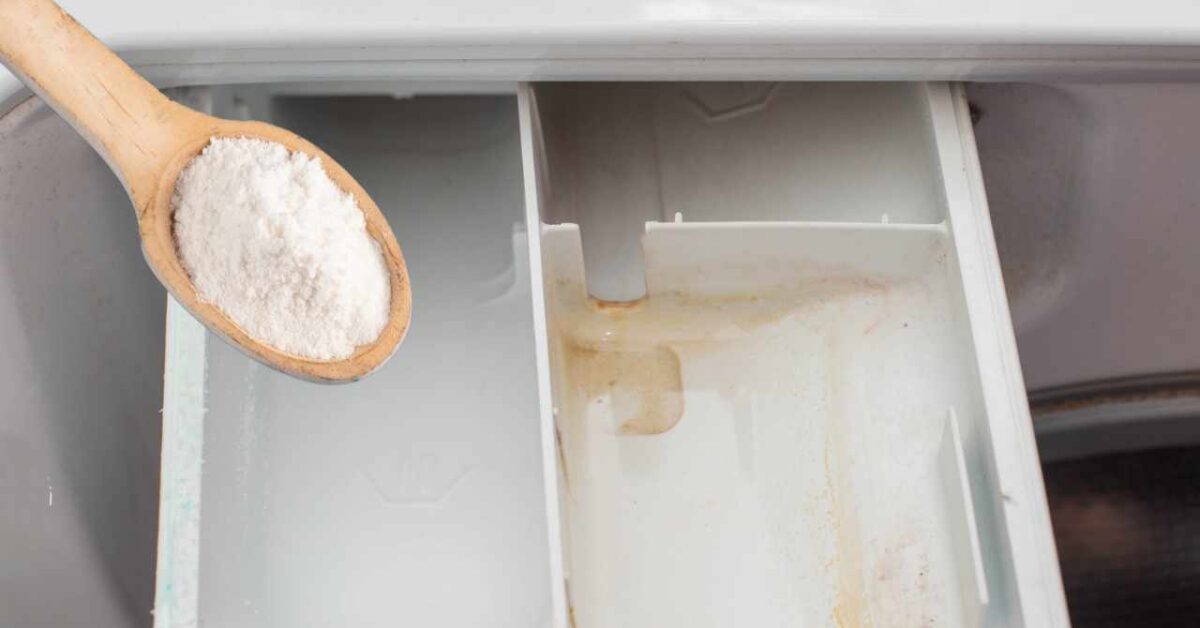 How Much Baking Soda Should You Put in the Washing Machine?