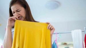 Grandma’s Remedies for Clothes That Smell Bad