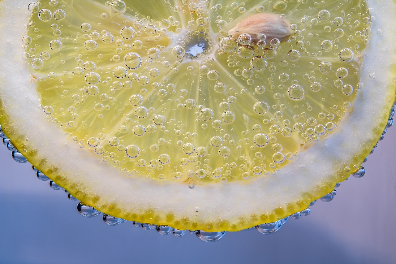 sliced lemon in the water