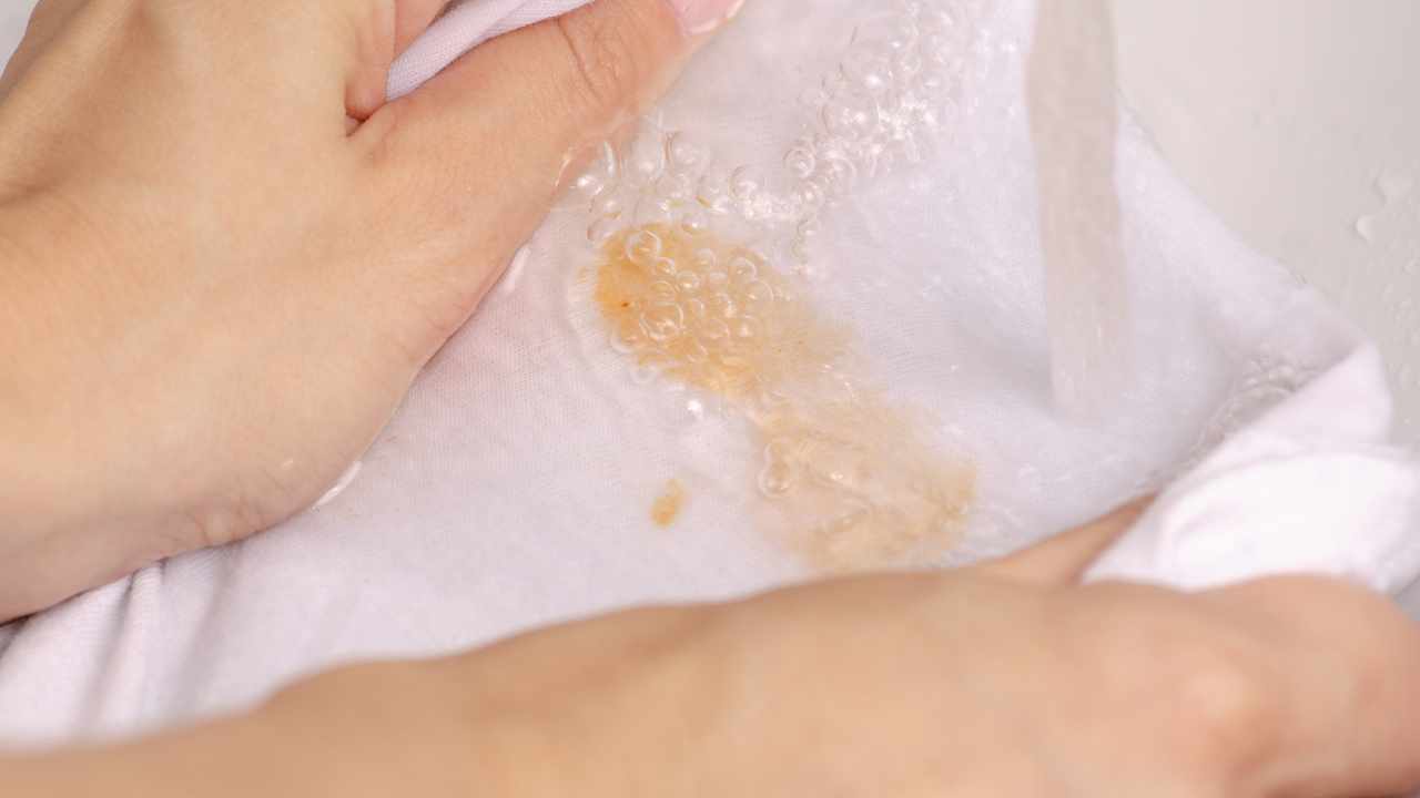 With these natural remedies you can say goodbye to any type of stains