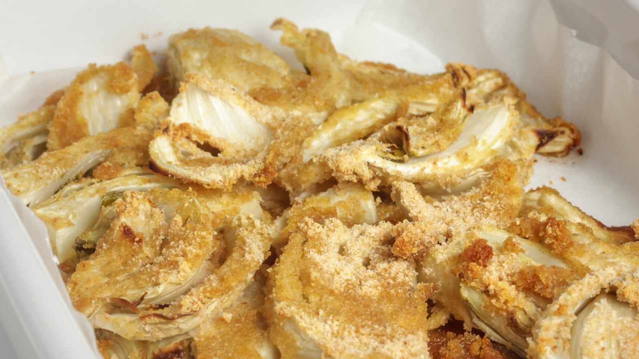 Crispy baked fennel like chips, with Benedetta's recipe